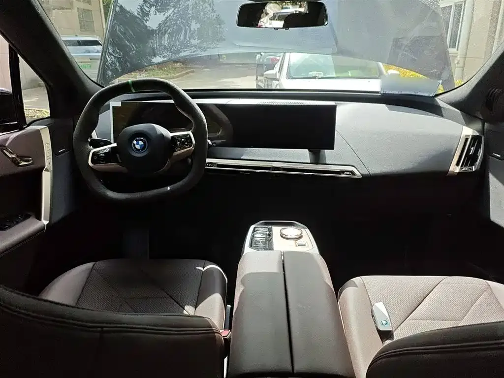 BMW iX 2023 из CN, фото 10