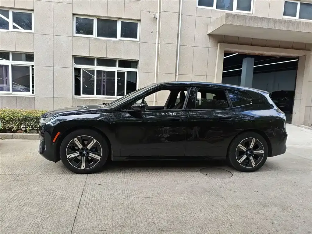 BMW iX 2023 из CN, фото 5