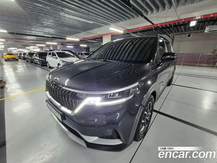Kia Carnival — фото 1