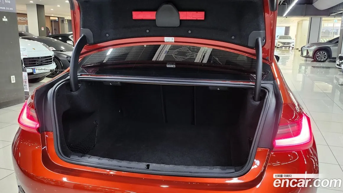 BMW 3-Series 2021 из KR, фото 8