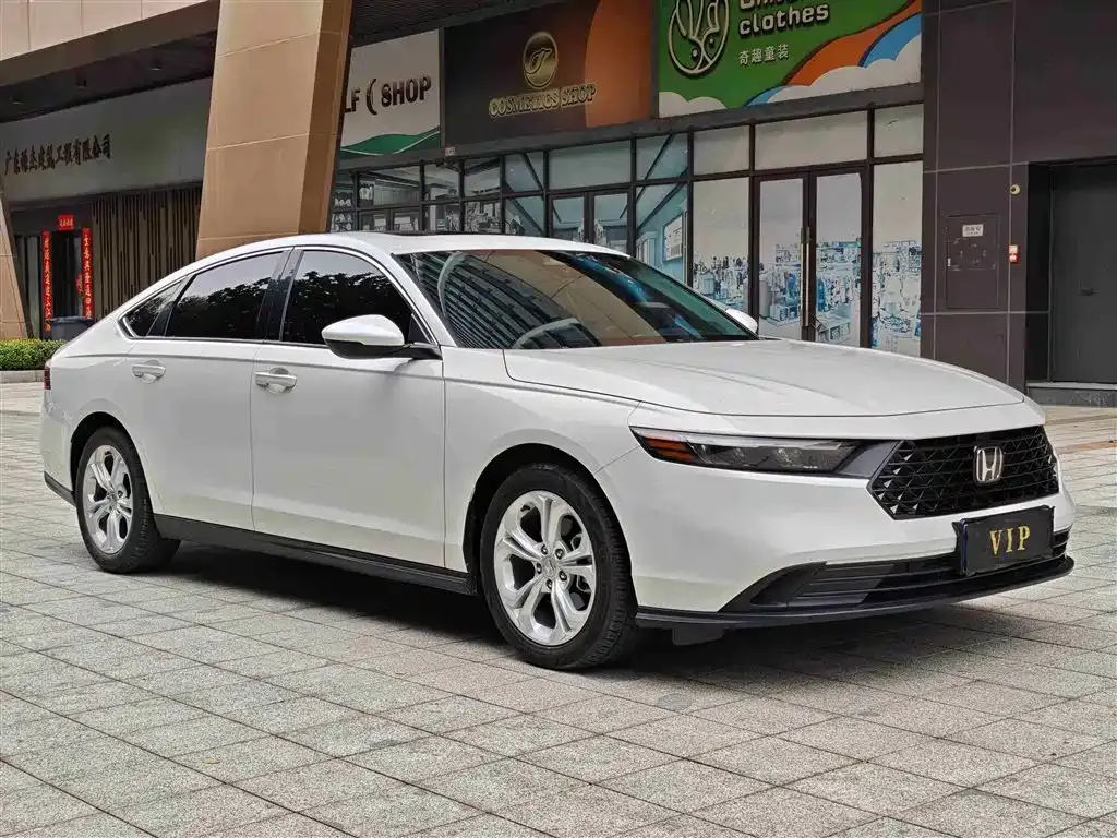 Honda Accord — фото 3