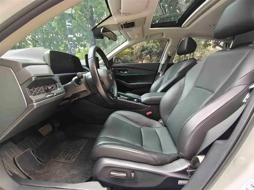 Honda Accord — фото 6