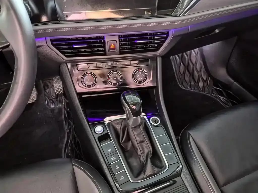 Volkswagen Sagitar 2022 из CN, фото 10