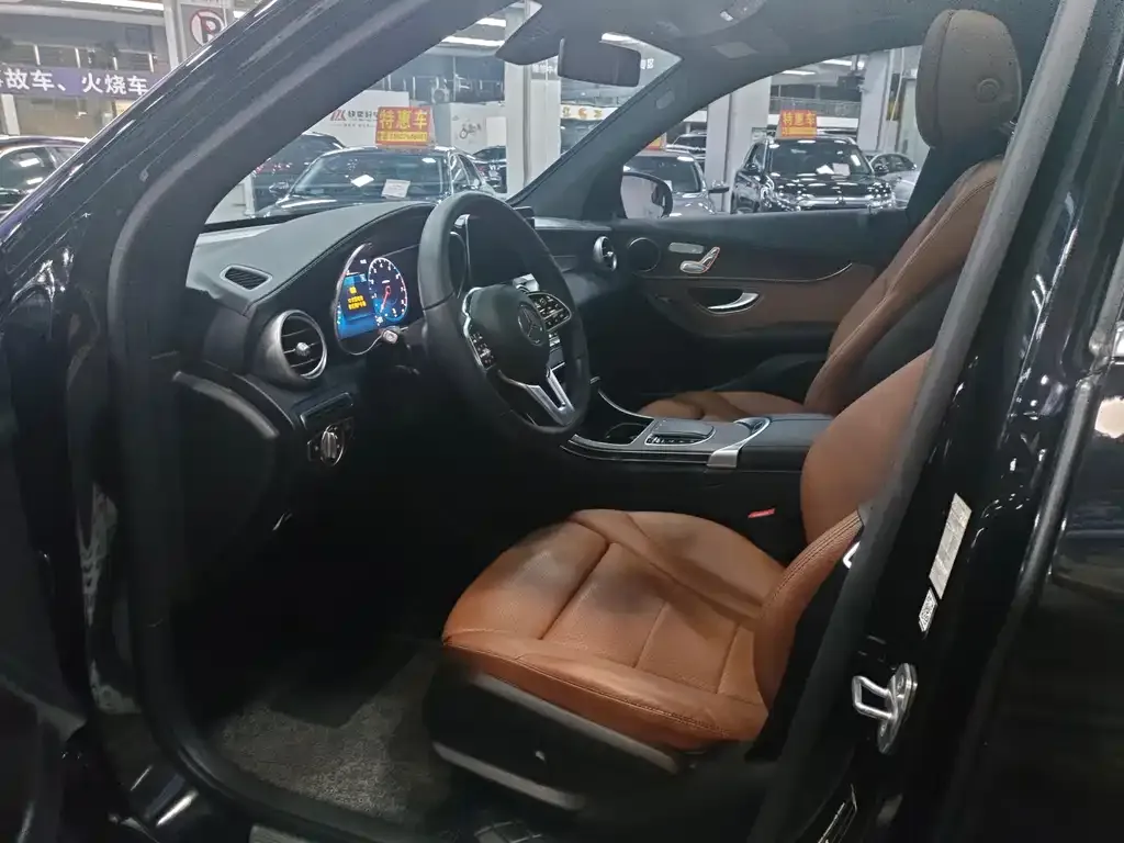 Mercedes-Benz GLC 2023 из CN, фото 4