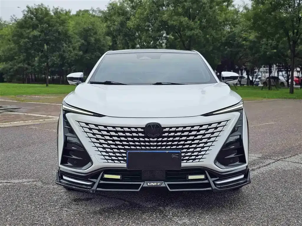 Changan UNI-T 2023 из CN, фото 2