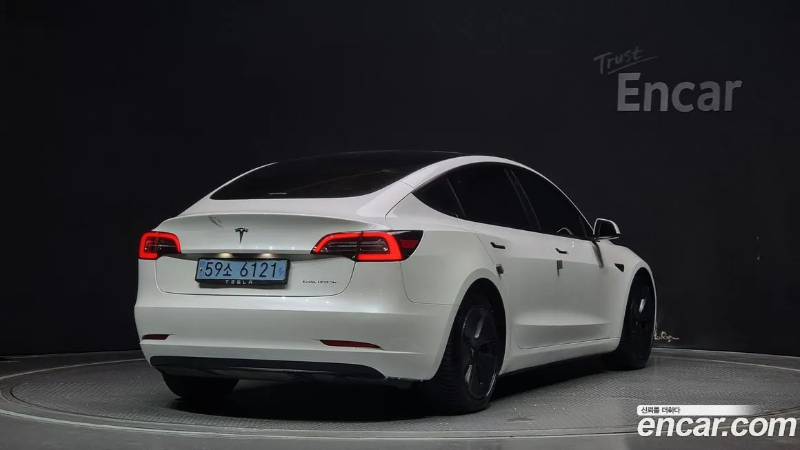 Tesla Model 3 2021 из KR, фото 2