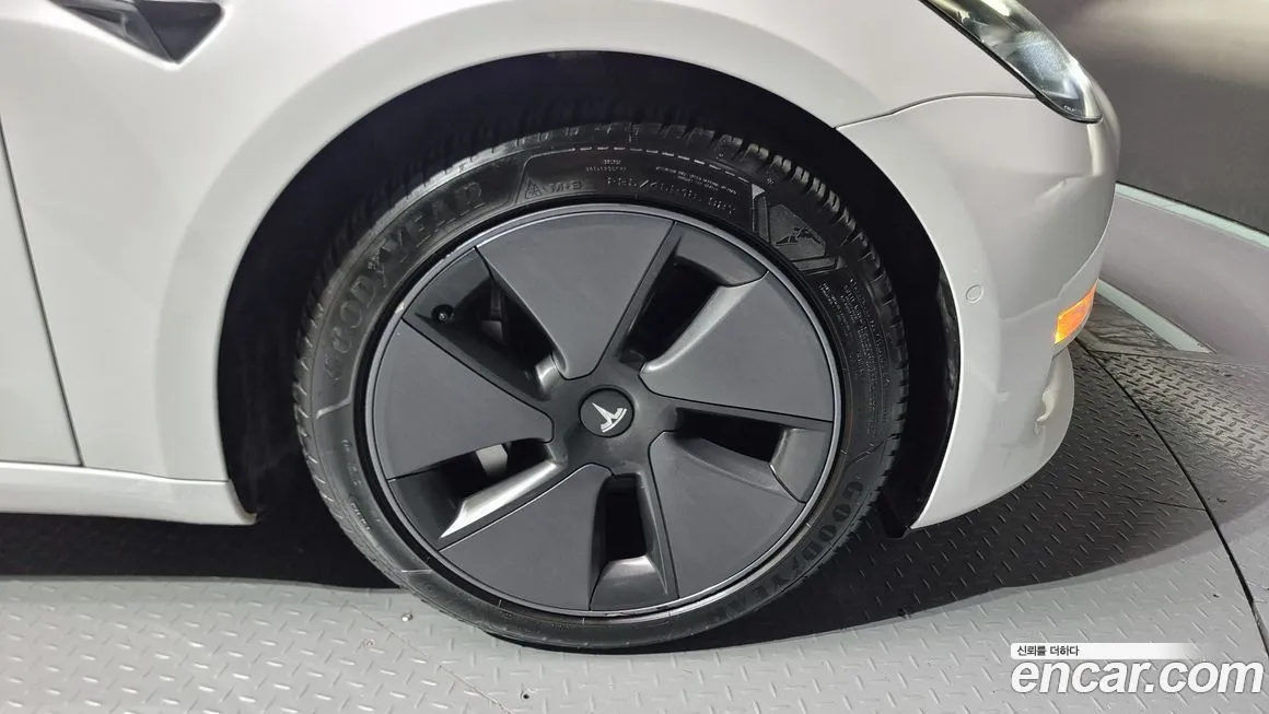 Tesla Model 3 2021 из KR, фото 5