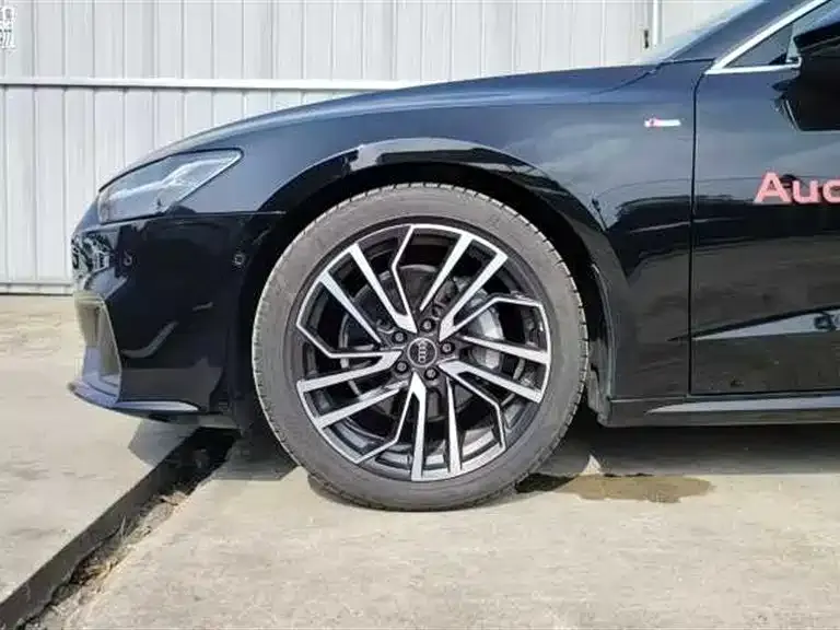Audi A7 2024 из CN, фото 6