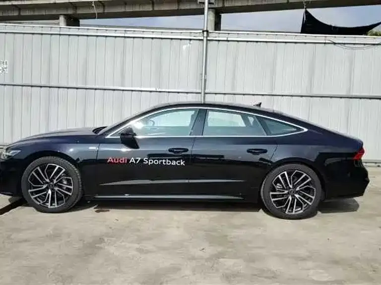 Audi A7 2024 из CN, фото 7