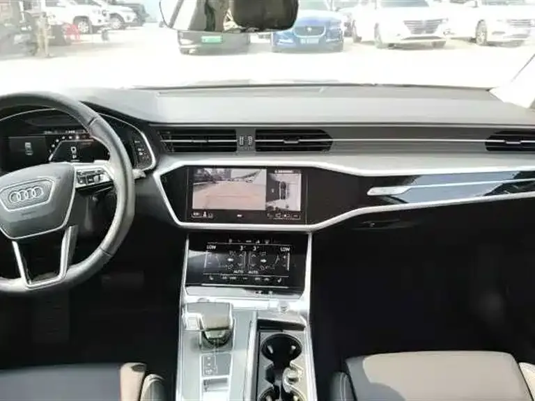 Audi A7 2024 из CN, фото 8
