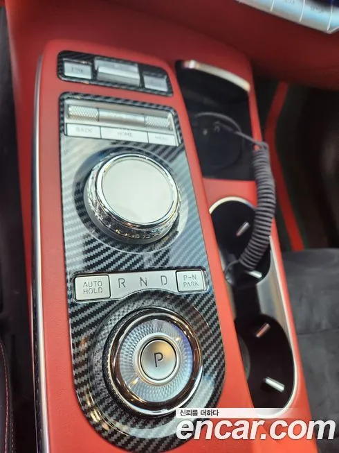 Genesis GV70 — фото 10