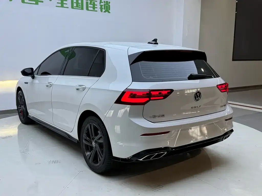 Volkswagen Golf 2022 из CN, фото 6