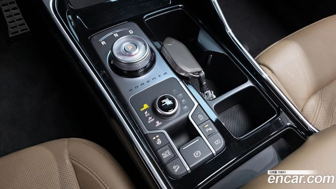 Kia Sorento — фото 9