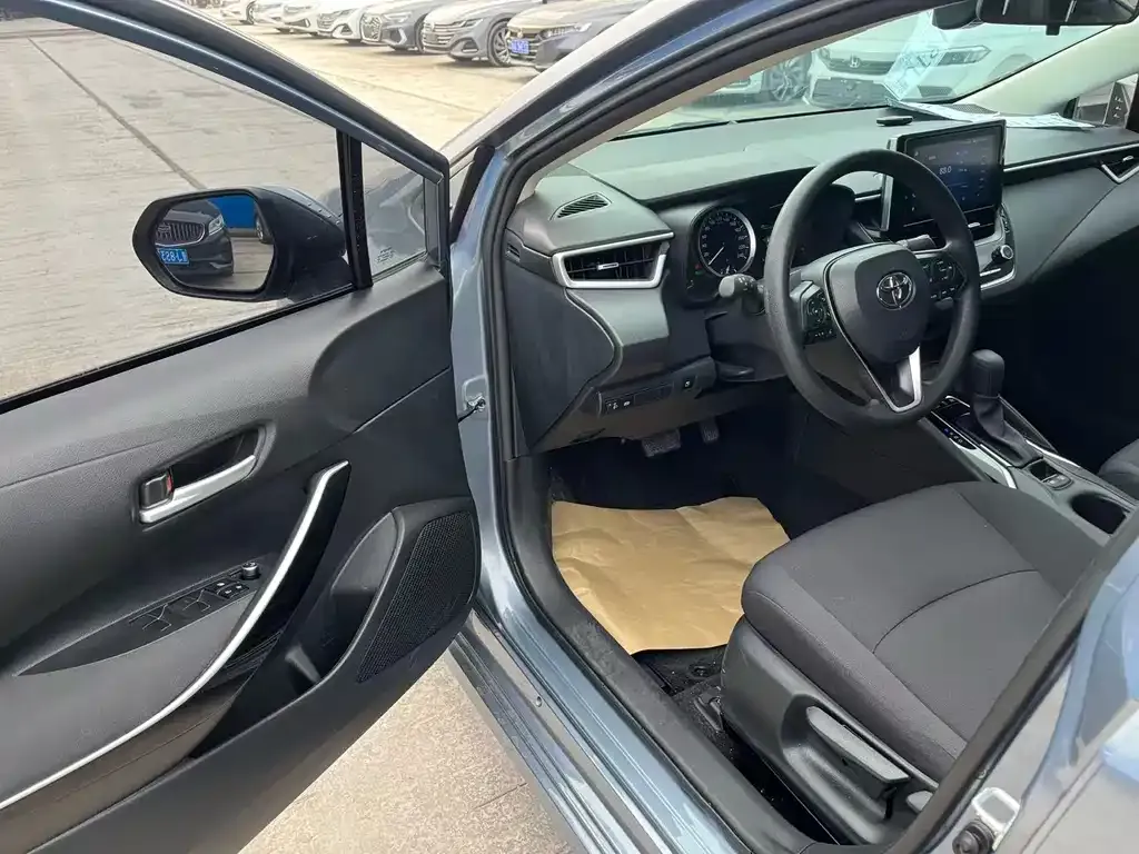 Toyota Corolla 2022 из CN, фото 2