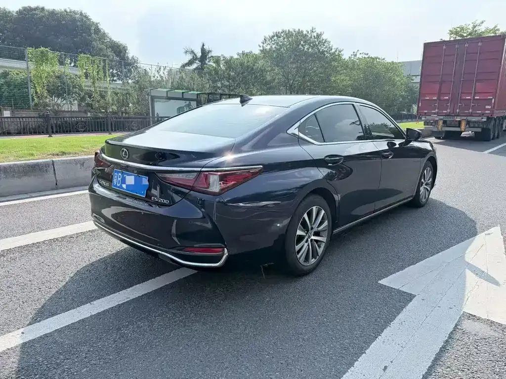 Lexus ES 2021 из CN, фото 4