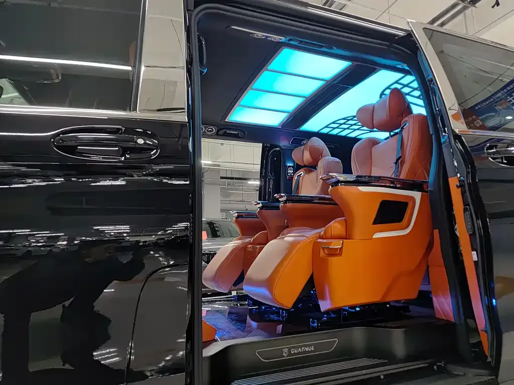 Mercedes-Benz Vito 2023 из CN, фото 4