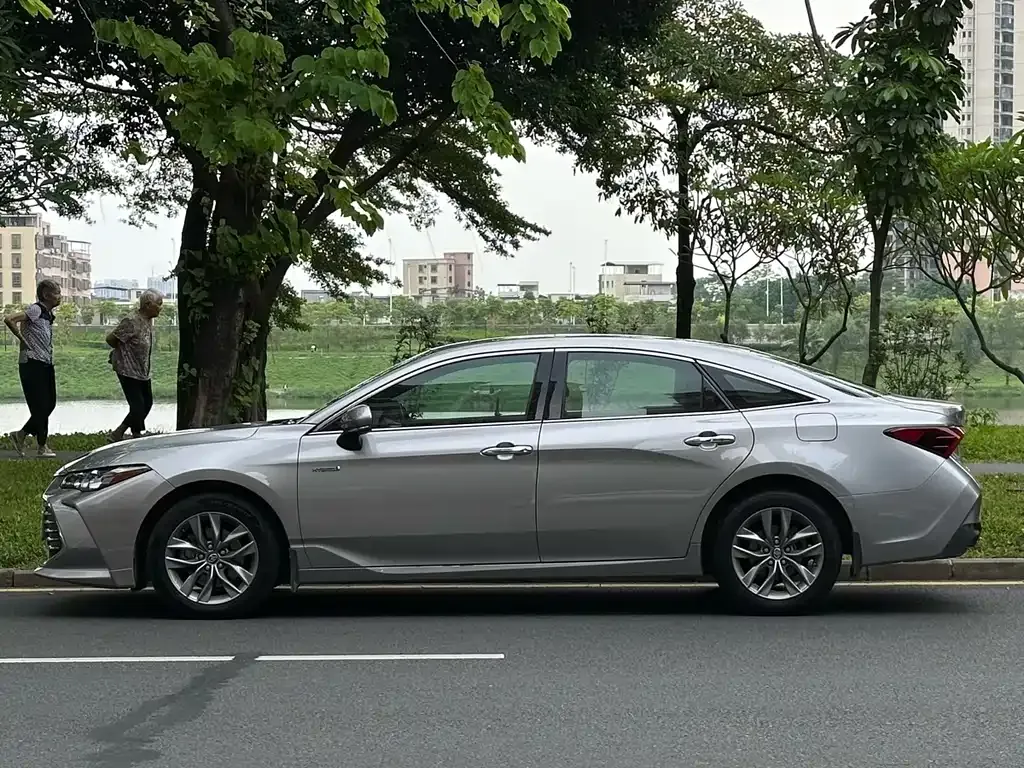 Toyota Avalon 2021 из CN, фото 2