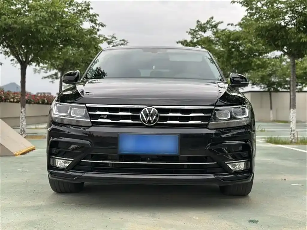 Volkswagen Tiguan L 2021 из CN, фото 3