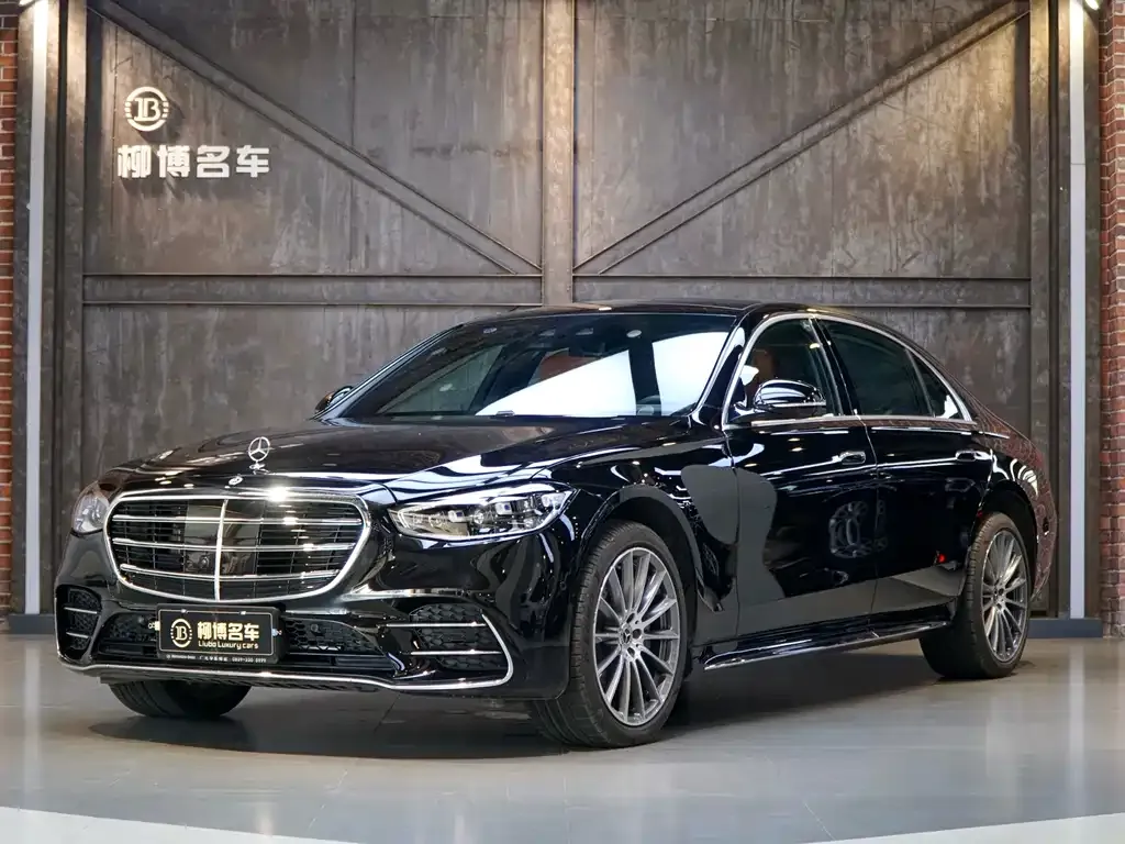 Mercedes-Benz S-Class — фото 1