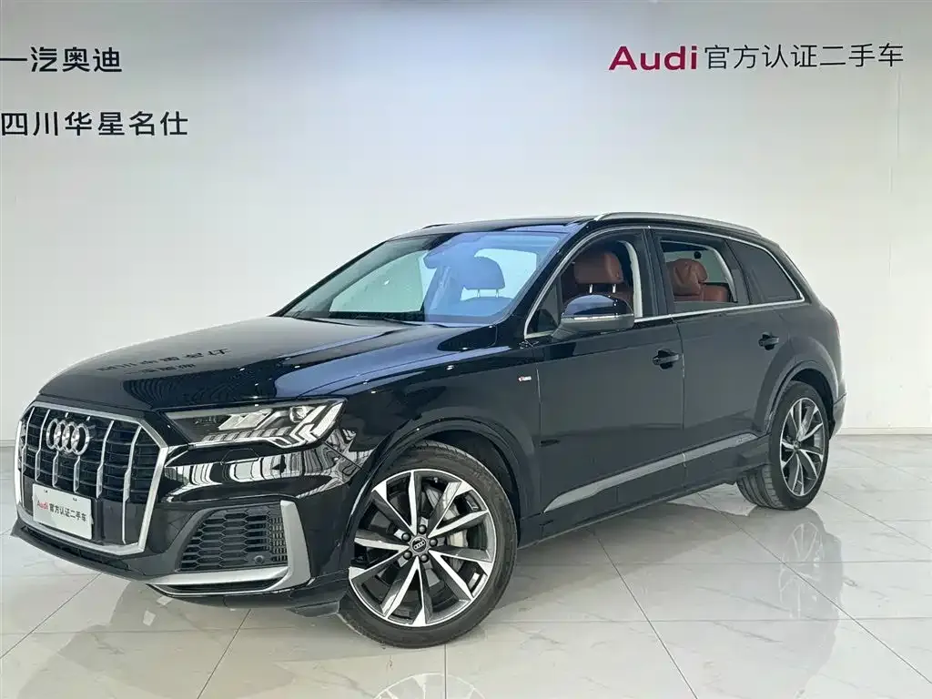 Audi Q7 — фото 1