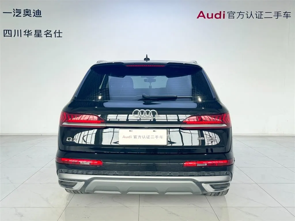 Audi Q7 — фото 5