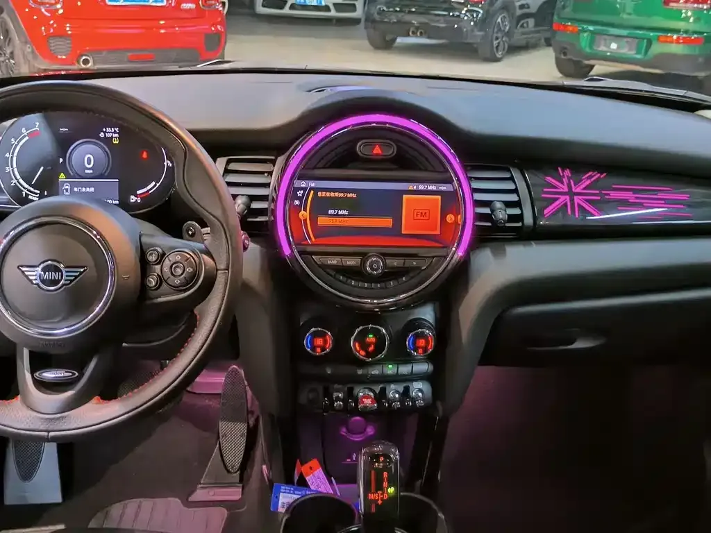 MINI Cooper (3-door) 2021 из CN, фото 6