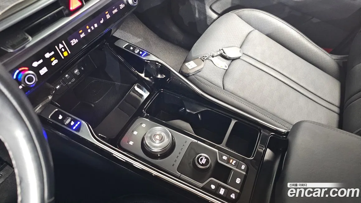 Kia Sorento — фото 9