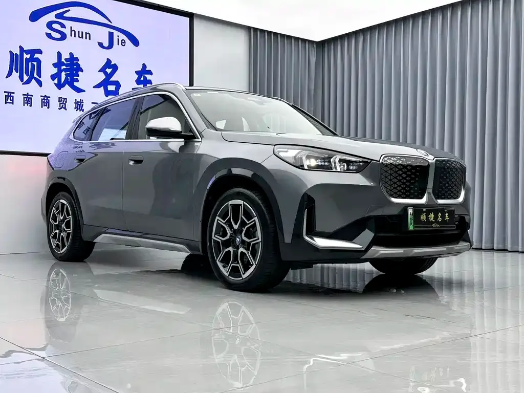 BMW iX1 2023 из CN, фото 2