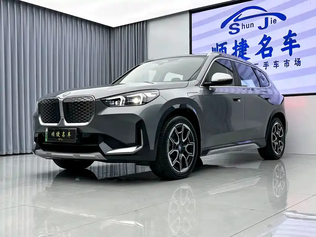 BMW iX1 2023 из CN, фото 3