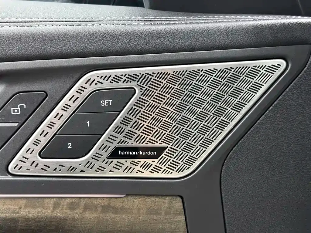 BMW iX1 2023 из CN, фото 9