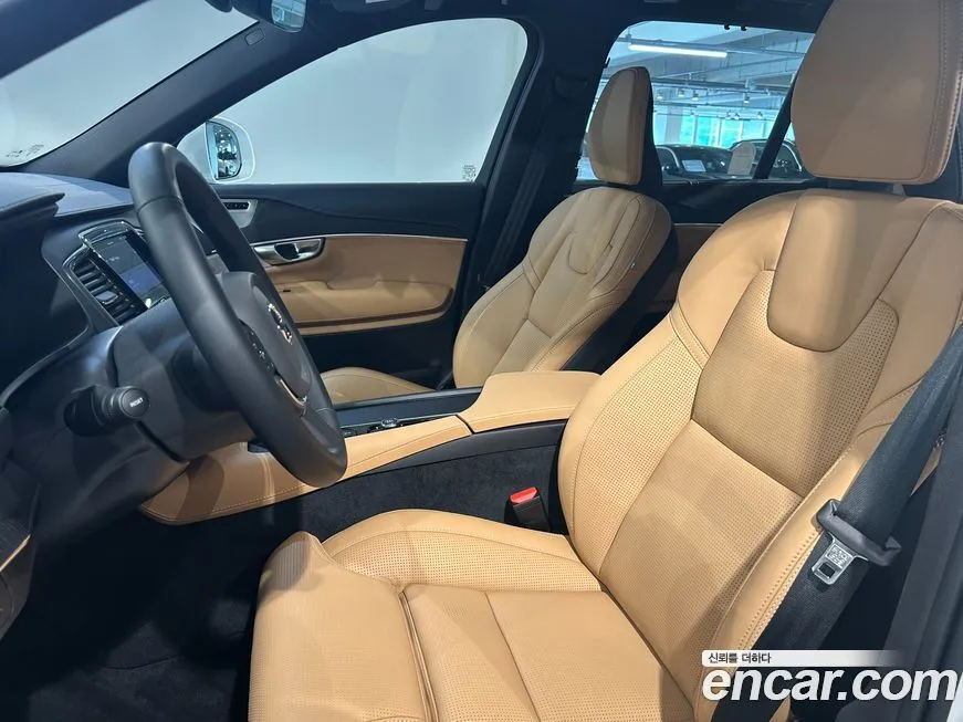 Volvo XC90 2025 из KR, фото 10