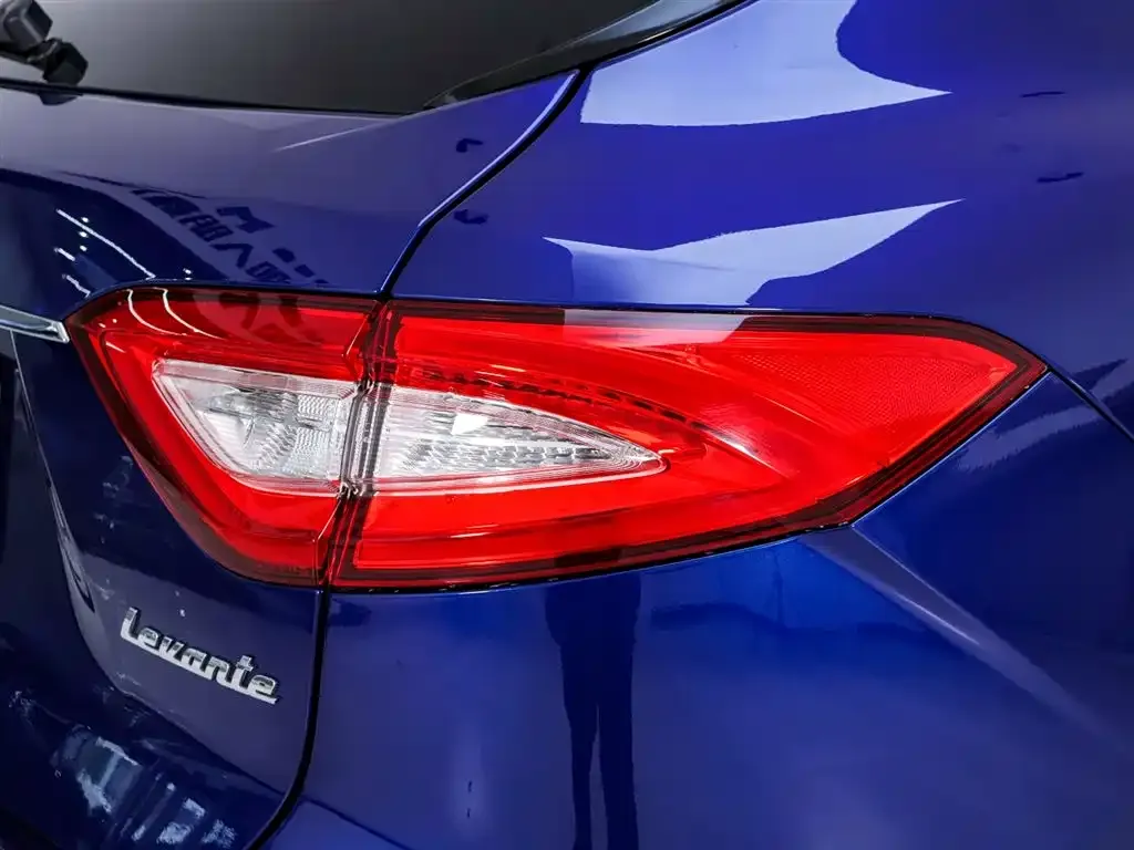 Maserati Levante — фото 9