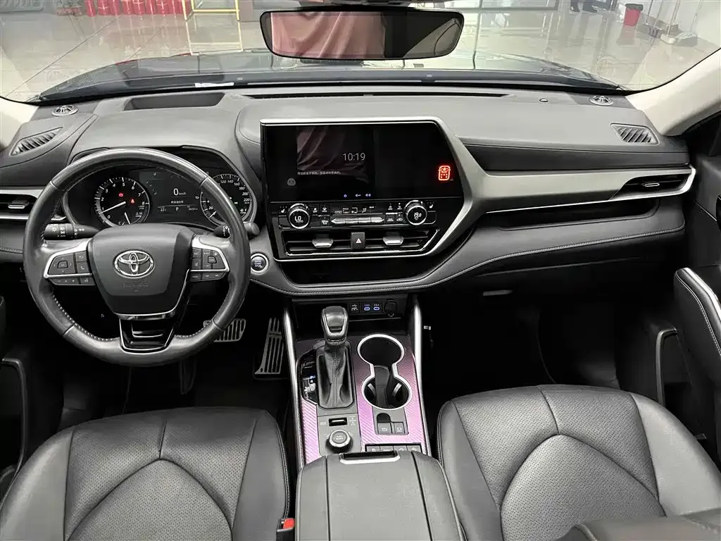 Toyota Highlander — фото 2