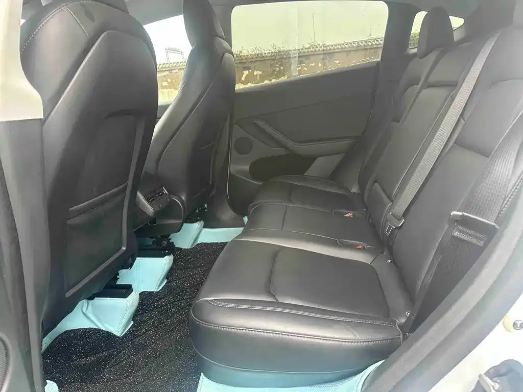 Tesla Model Y 2024 из CN, фото 4