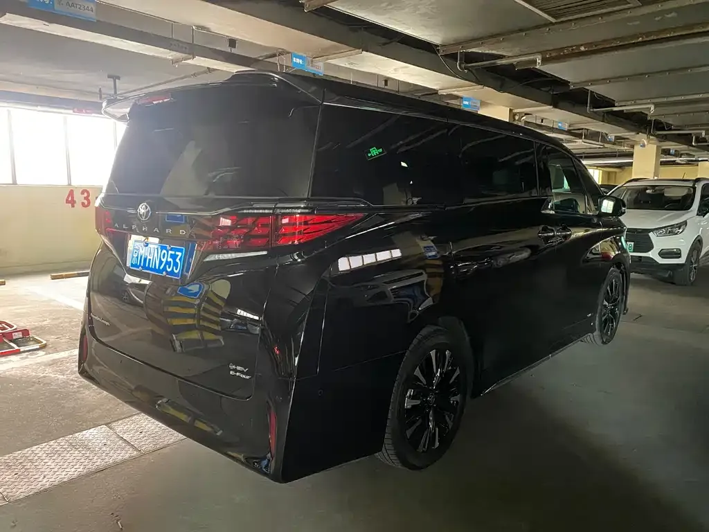 Toyota Alphard 2024 из CN, фото 4