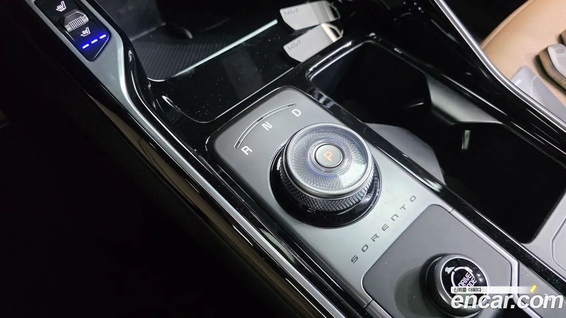 Kia Sorento — фото 9