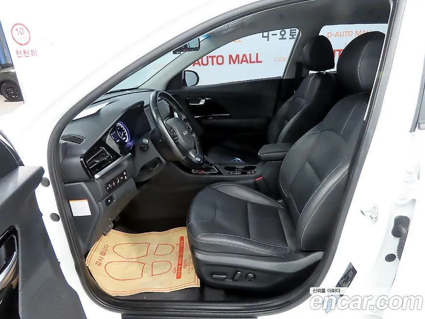 Kia Niro — фото 10