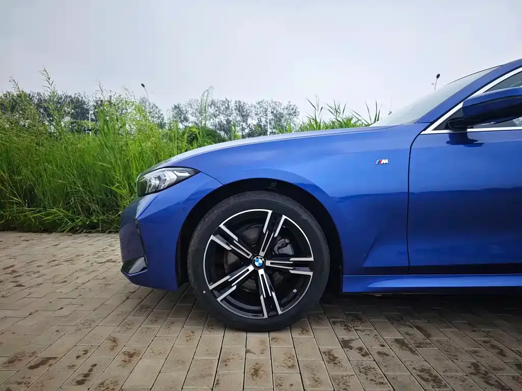BMW 3 Series 2024 из CN, фото 3