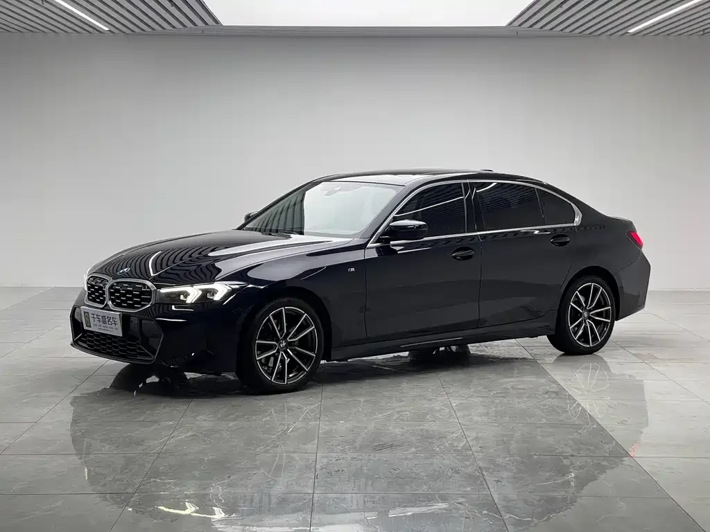 BMW 3 Series 2023 из CN, фото 1
