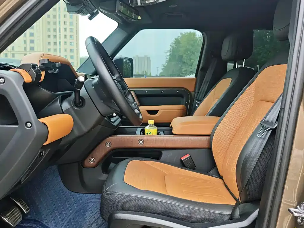 Land Rover Defender 2023 из CN, фото 4