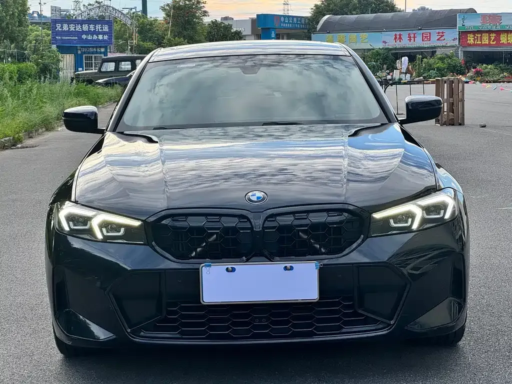 BMW 3 Series 2022 из CN, фото 2