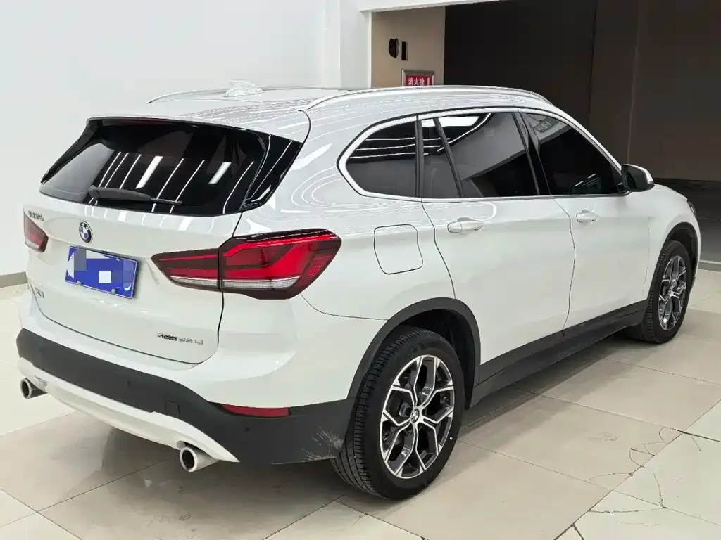 BMW X1 2022 из CN, фото 4