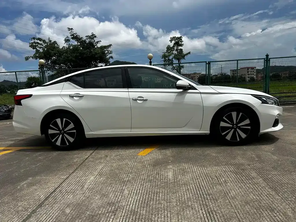 Nissan Teana — фото 4
