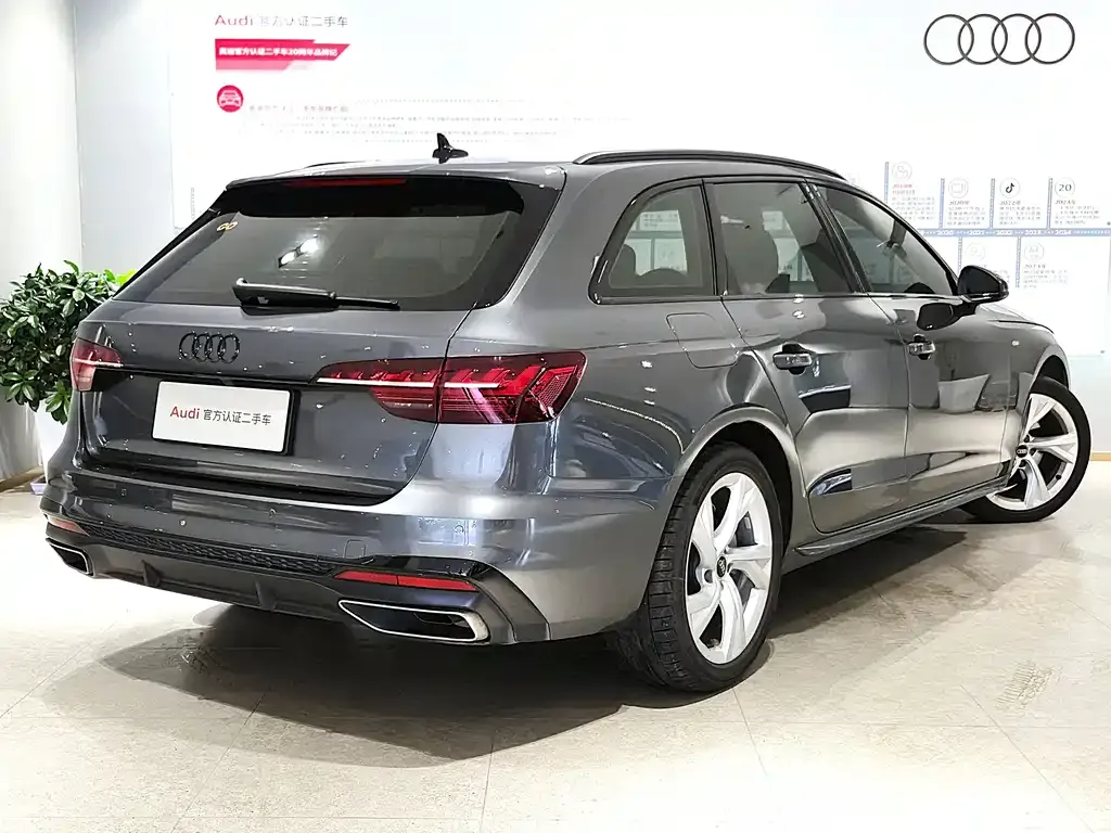 Audi A4 (Import) — фото 4