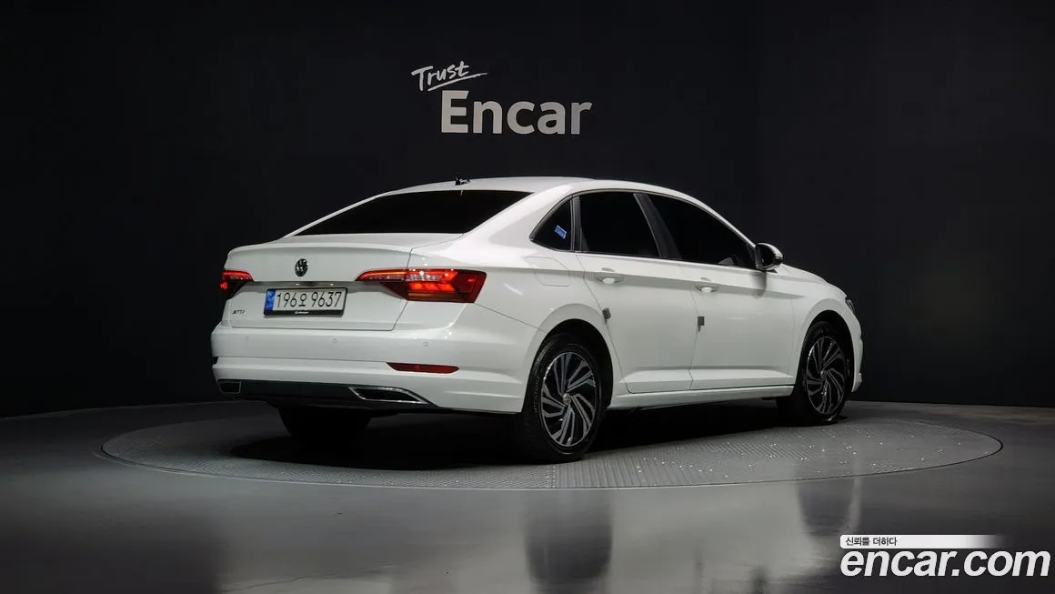 Volkswagen Jetta 2021 из KR, фото 2
