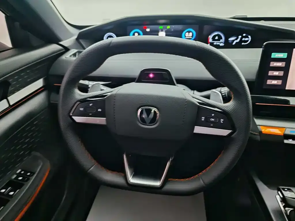 Changan UNI-V 2023 из CN, фото 10