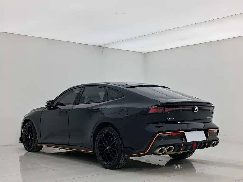 Changan UNI-V 2023 из CN, фото 4