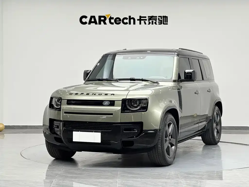 Land Rover Defender — фото 1