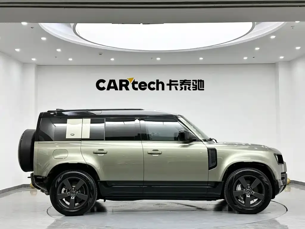 Land Rover Defender — фото 4
