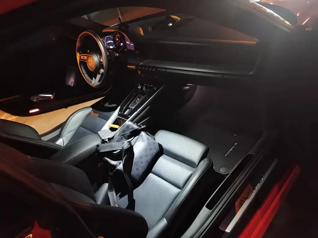 Porsche 911 2023 из CN, фото 8